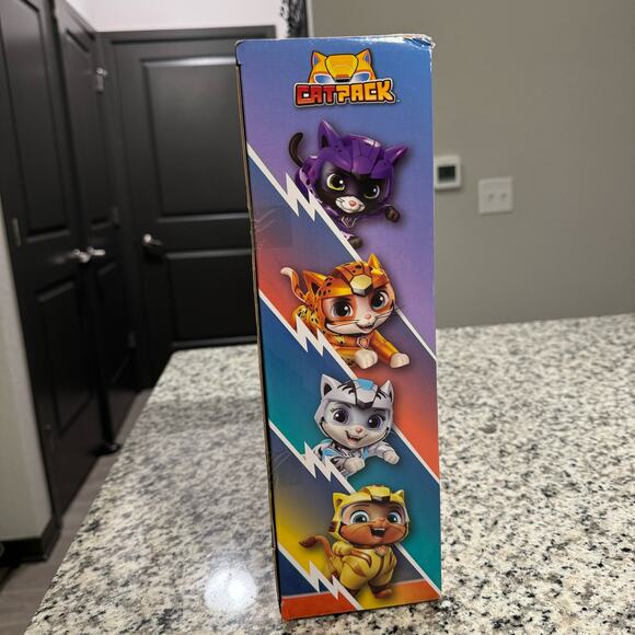 Nickelodeon Paw Patrol Cat Pack Adventure Bay Rescue Cat & Tiger Playset NEW - Picture 2 of 6